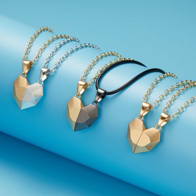 Cross-border Hot Selling Magnetic Attraction Necklace Black + White Wishing Stone Couple Splicing Magnetic Love Necklace Pendant Wholesale