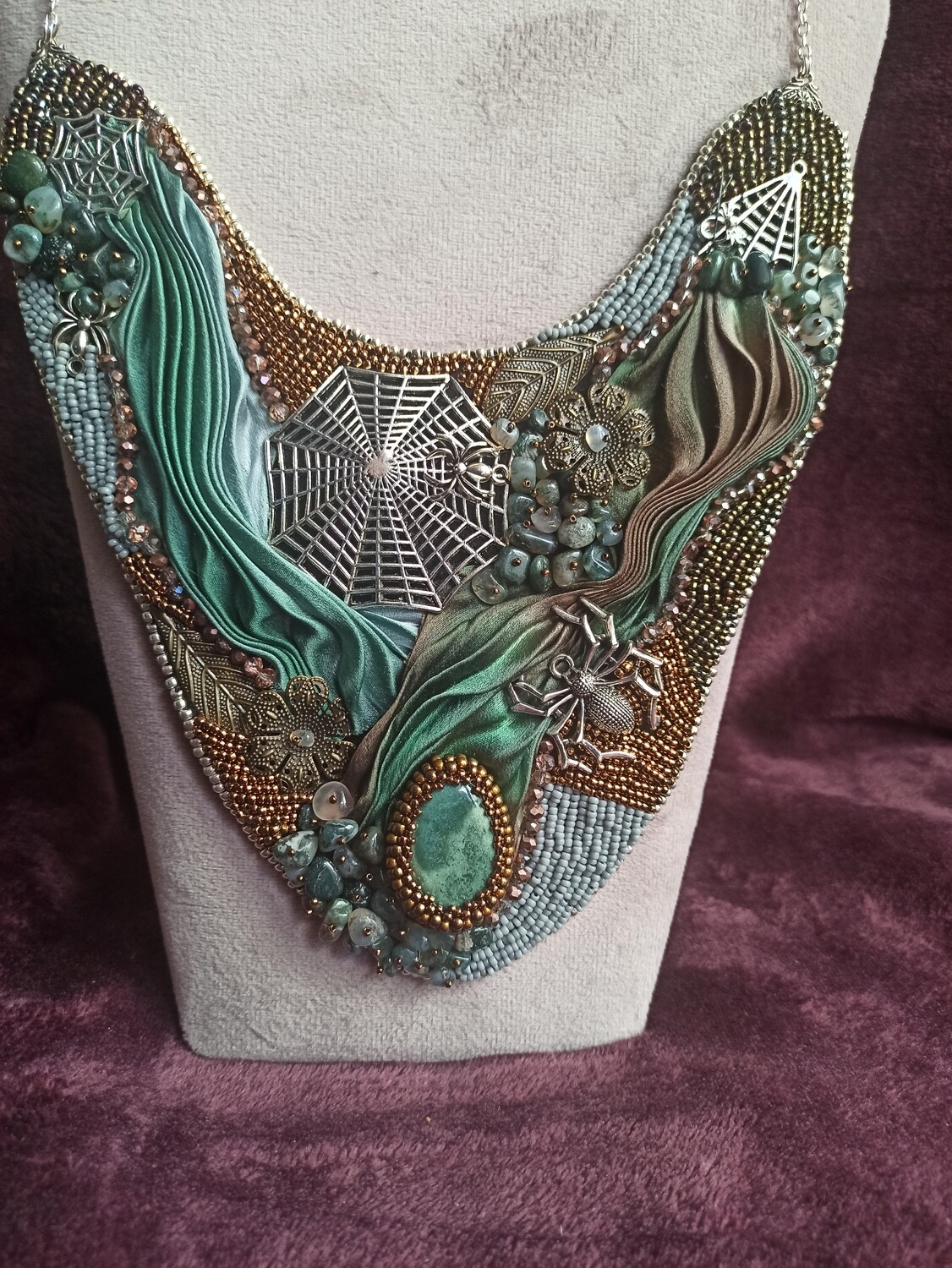 Ketting Mosagaat met spin