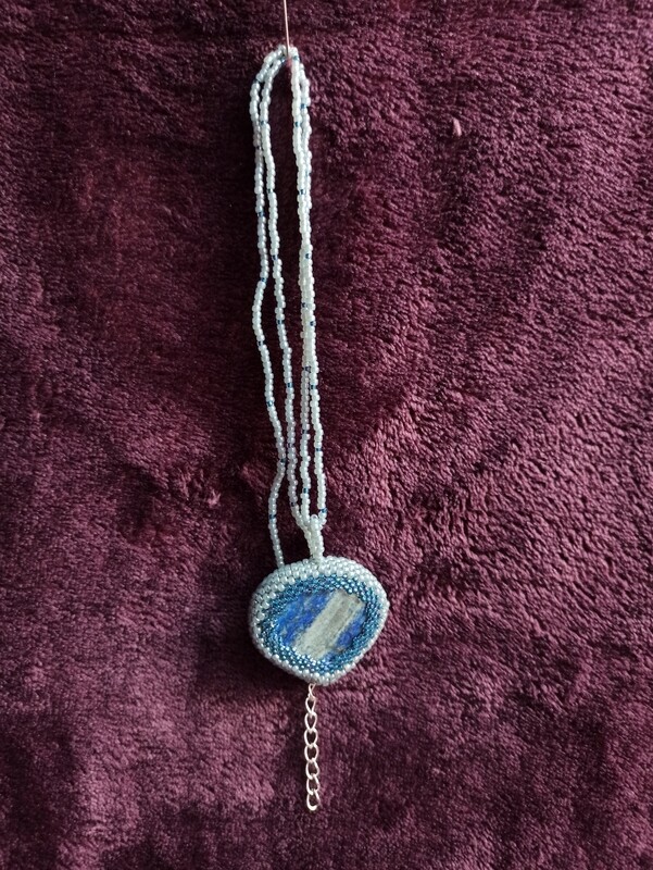 Ketting Lapis Lazuli met kraal hanger grijs