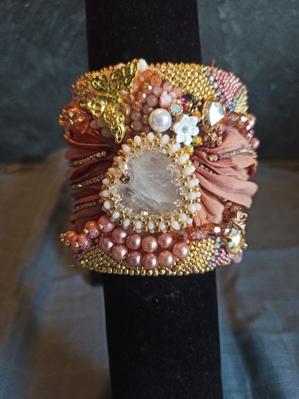 Armband Rozekwarts met goud