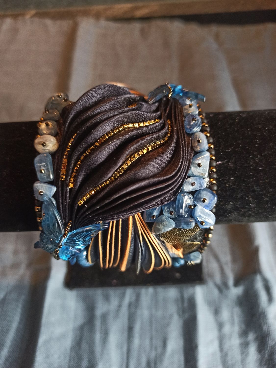 Armband Kyaniet