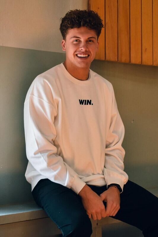 WIN. Basic Hoodie/Crew
