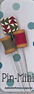 Pin-Mini: Quilty (Erica Michaels)