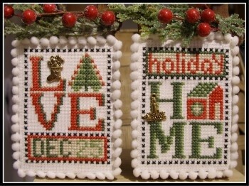 Love Bits: Love Dec 25 - Holiday Home (w/ charms)