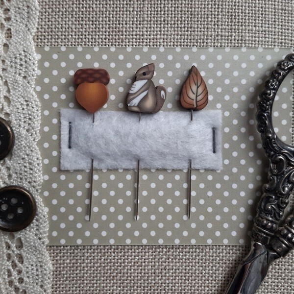 Squirrel and Acorn - Small Pin Set