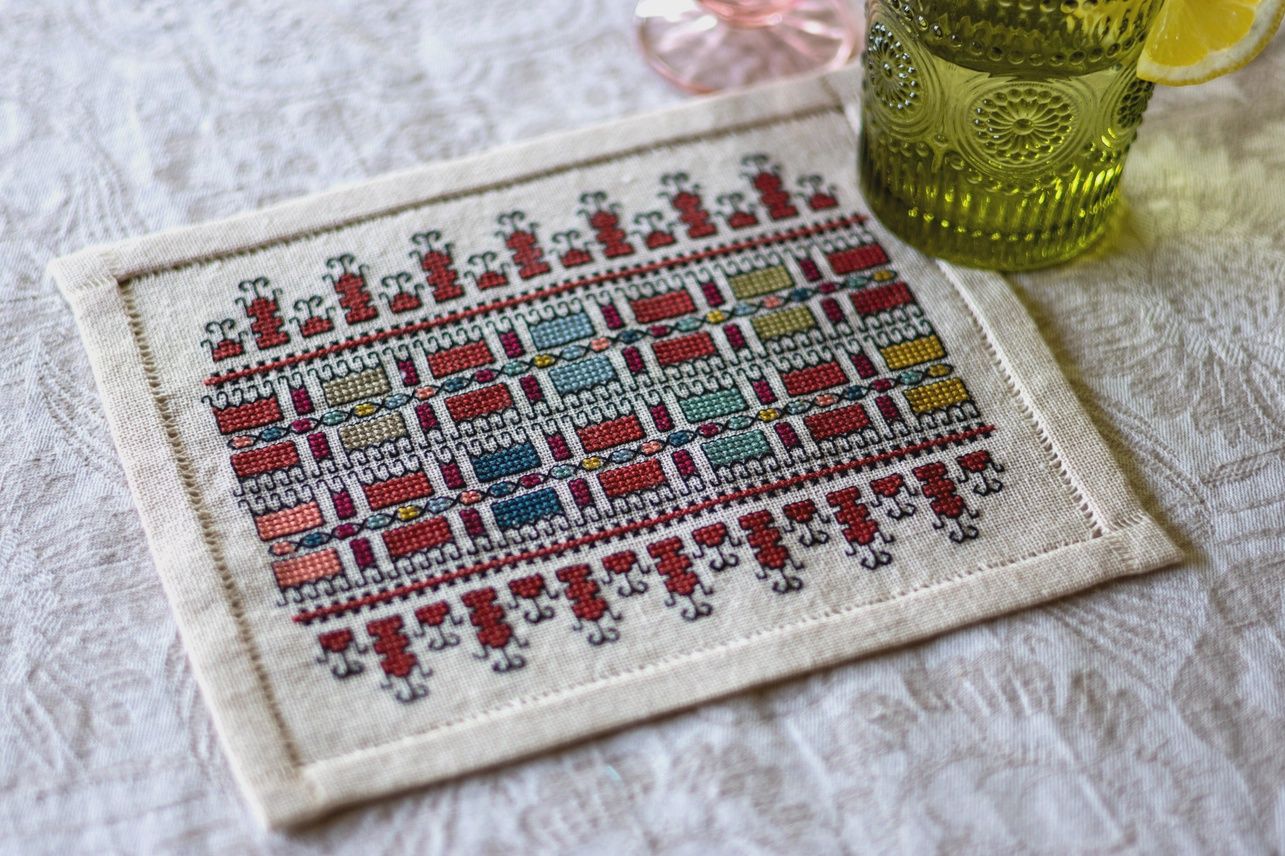 Folk Embroidery BitKit - Iris' Paintbox