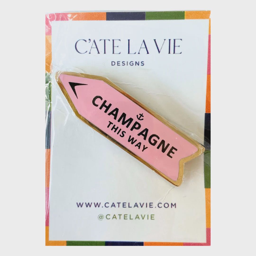 Champagne This Way - Pink Arrow Needle Minder