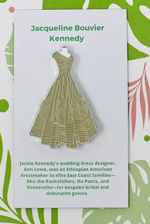 Jackie&#39;s Gown Needle Minder