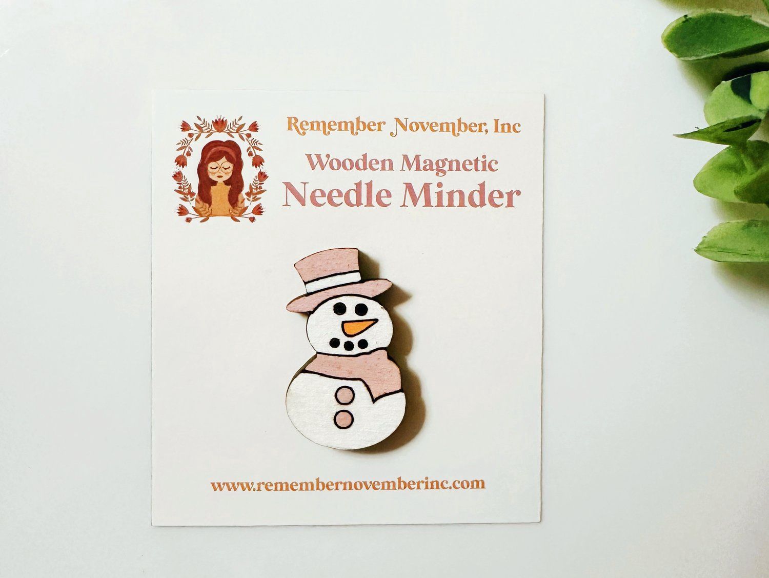 Snowman - Wooden Magnetic Needle Minder