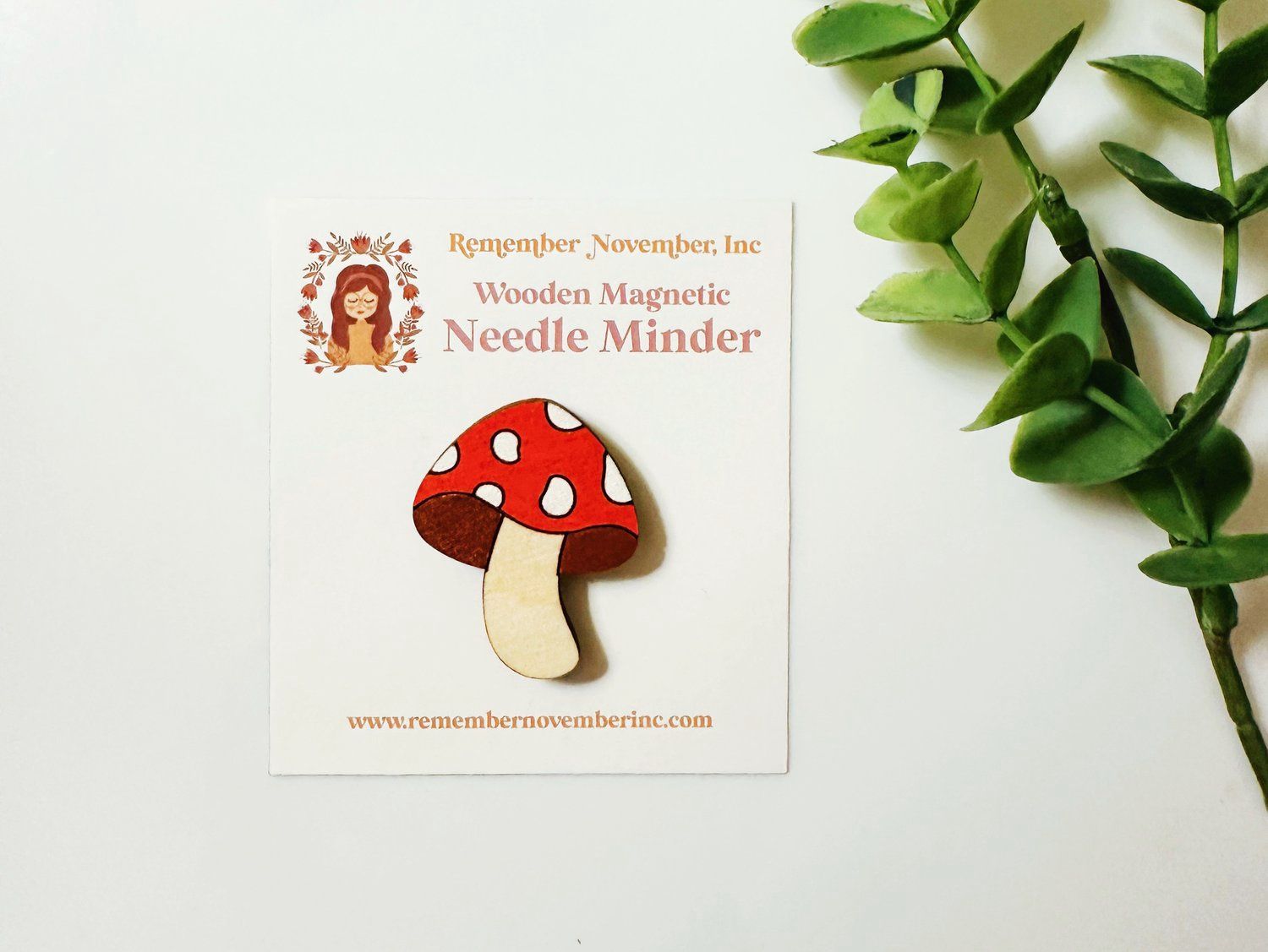 Mushroom - Wooden Magnetic Needle Minder