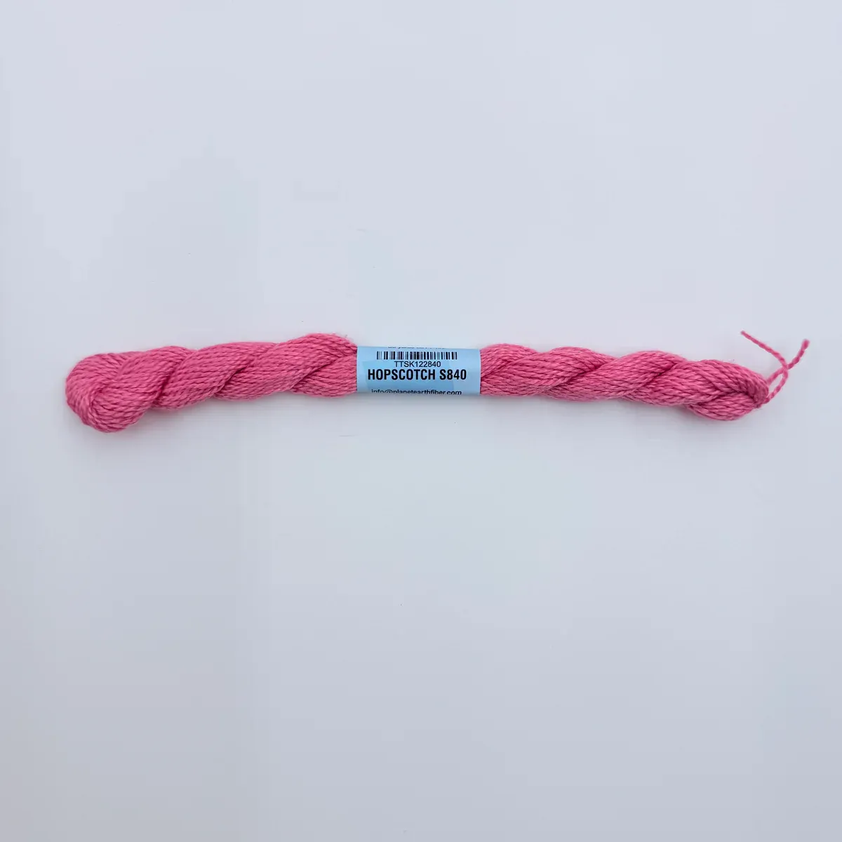 Essentials Skeins - 840 - Hop Scotch