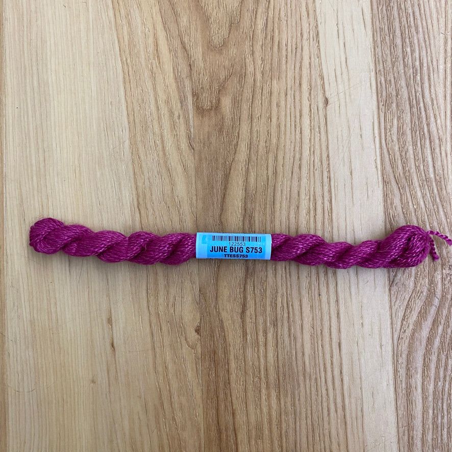 Essentials Skeins - 753 - June Bug