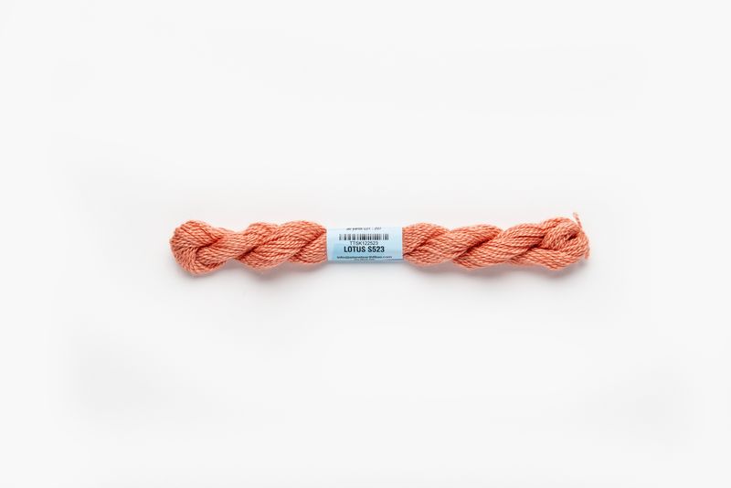 Essentials Skeins - 523 - Lotus
