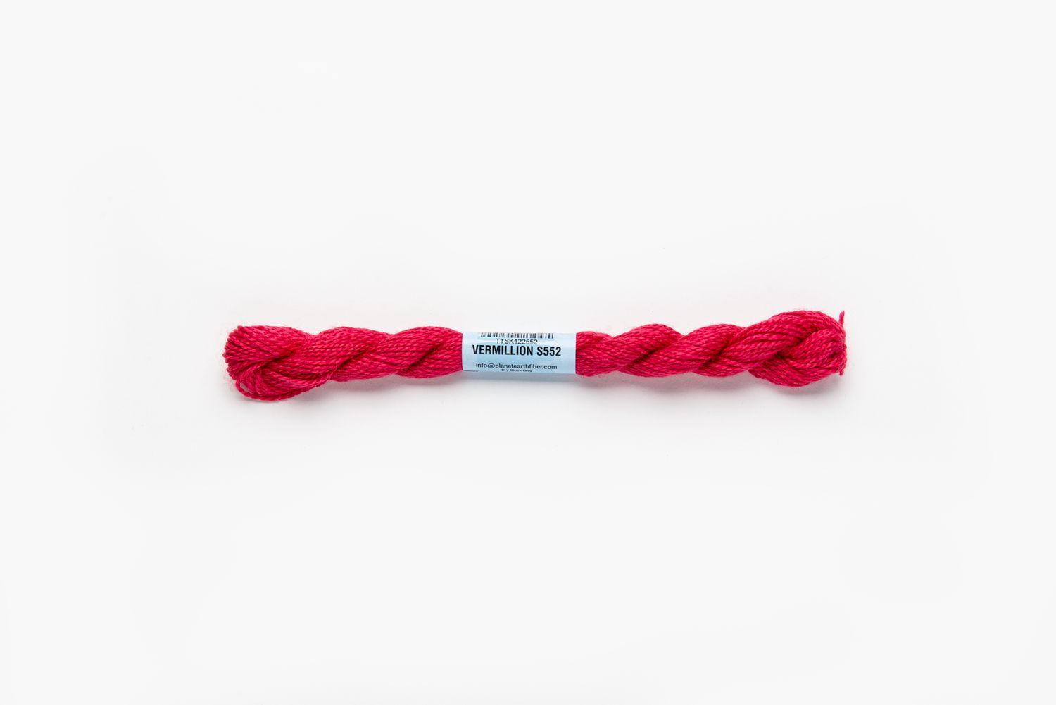 Essentials Skeins - 552 - Vermillion
