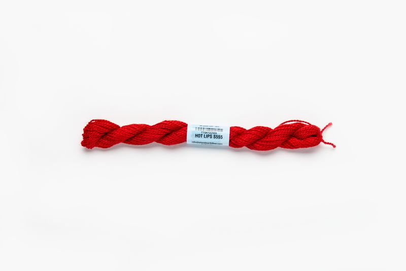 Essentials Skeins - 555 - Hot Lips