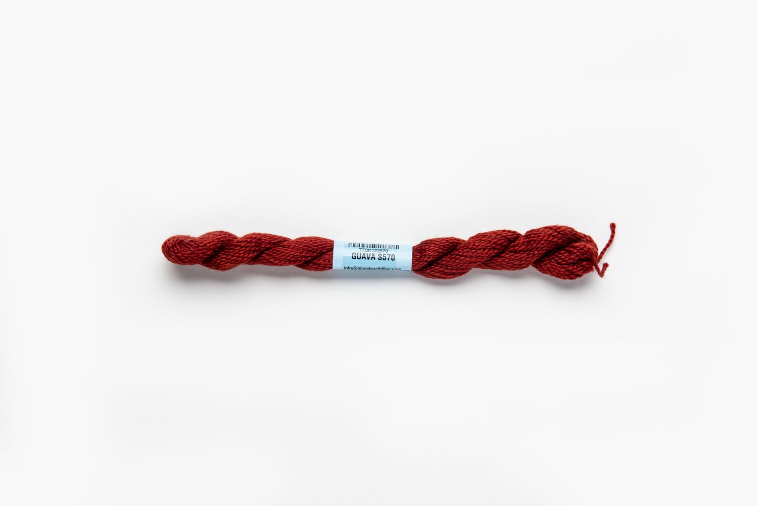 Essentials Skeins - 570 - Guava