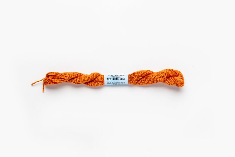 Essentials Skeins - 568 - Nectarine