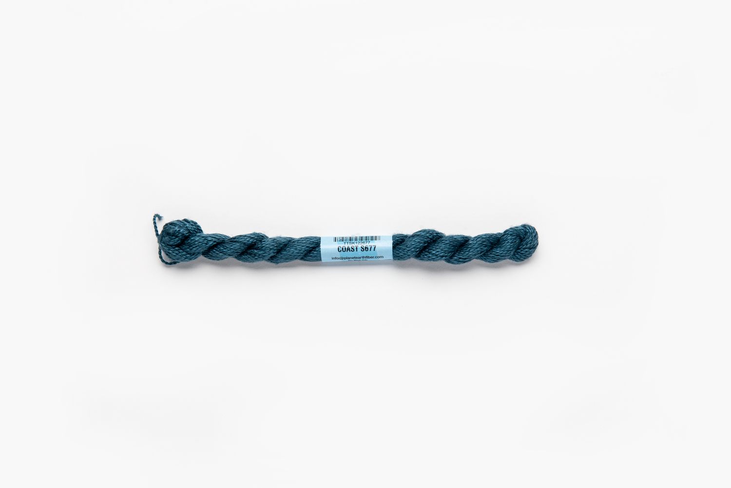 Essentials Skeins - 677 - Coast