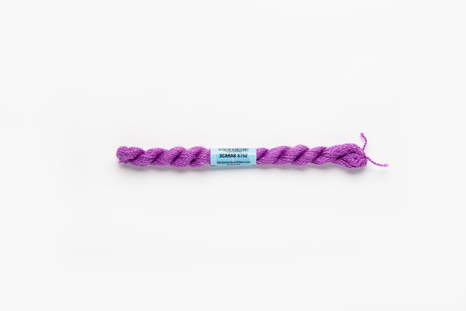 Essentials Skeins - 752 - Scarab