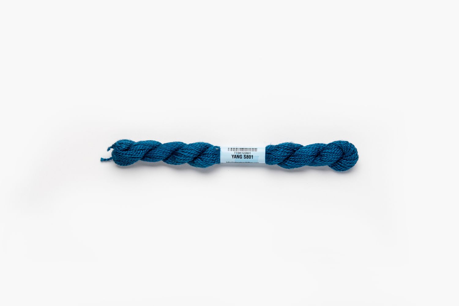 Essentials Skeins - 801 - Yang