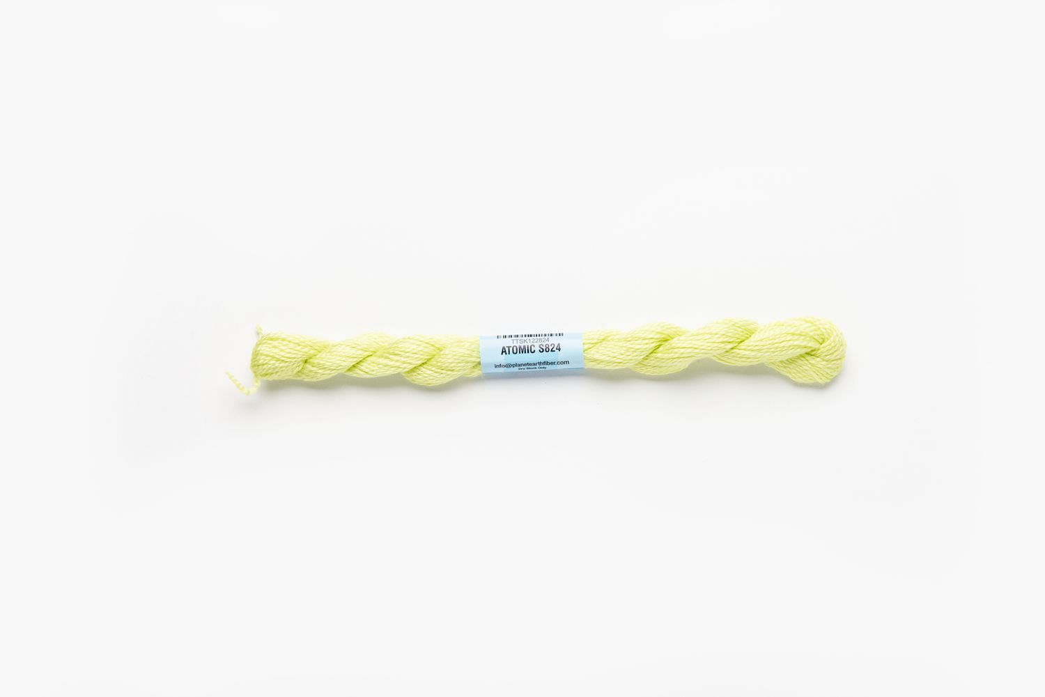 Essentials Skeins - 824 - Atomic