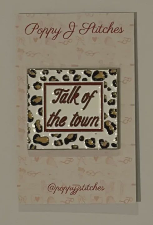 Talk of the Town Needle Minder