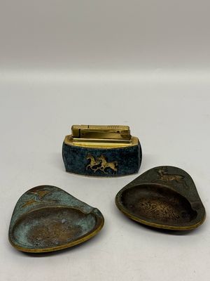 Tabletop Ashtrays and Lighter Set
