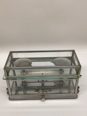 Torsion Balance Co. Apothecary Pharmacy Scale