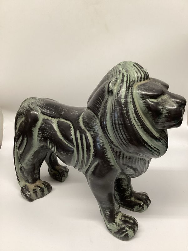 Royal Haeger Lion Sculpture