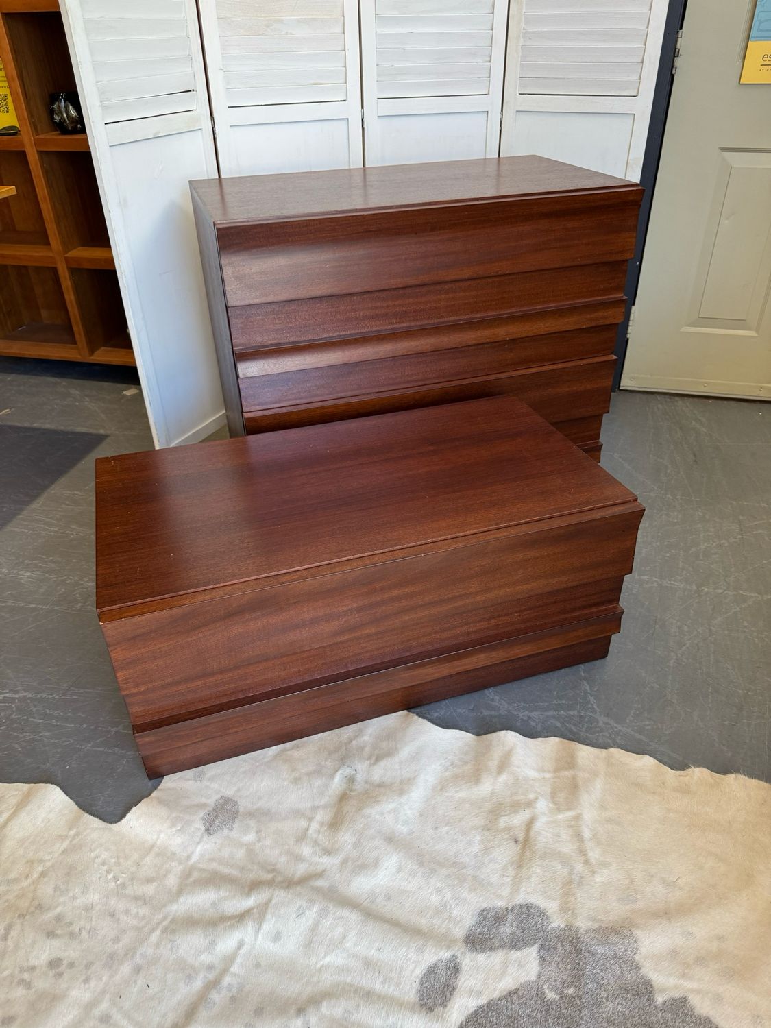 Mid Century 2-piece Stacking Dresser Set
