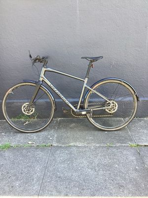 Specialized &#39;Sirrus X 4.0&#39; Bike, Size M