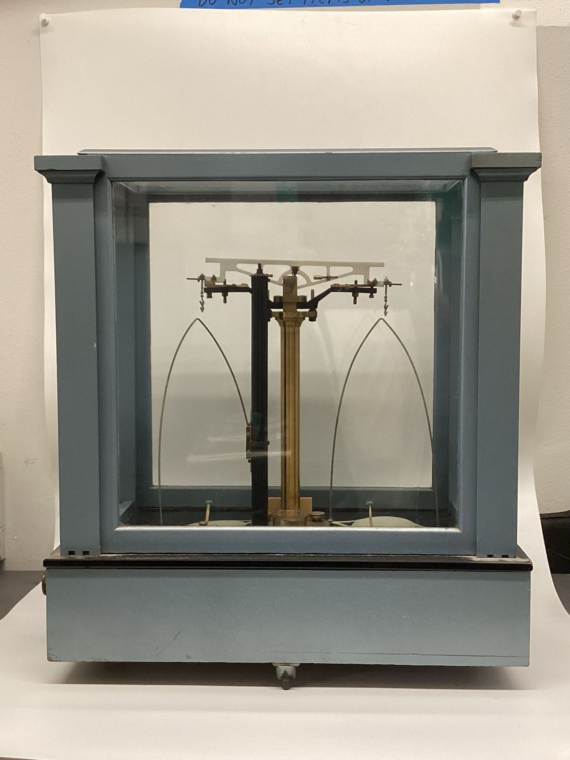 Antique &#39;Chainomatic&#39; Balance Scale in Case