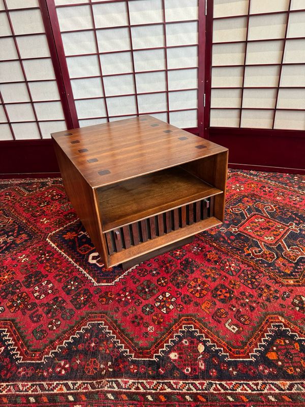 Lane &#39;Tower Suite&#39; Side Table w/ Drawer