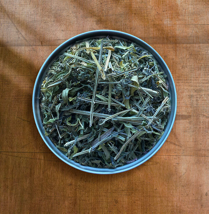 Cleavers Leaf, organic