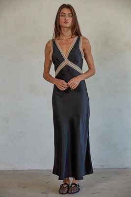 Vee Satin Maxi