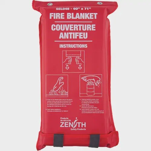 FIRE BLANKET, 60&quot; X 71&quot; W/HANGING POUCH