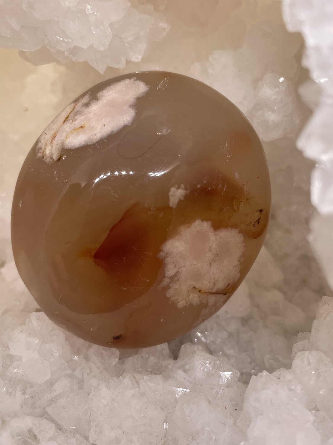 GALET EN AGATE FLEUR