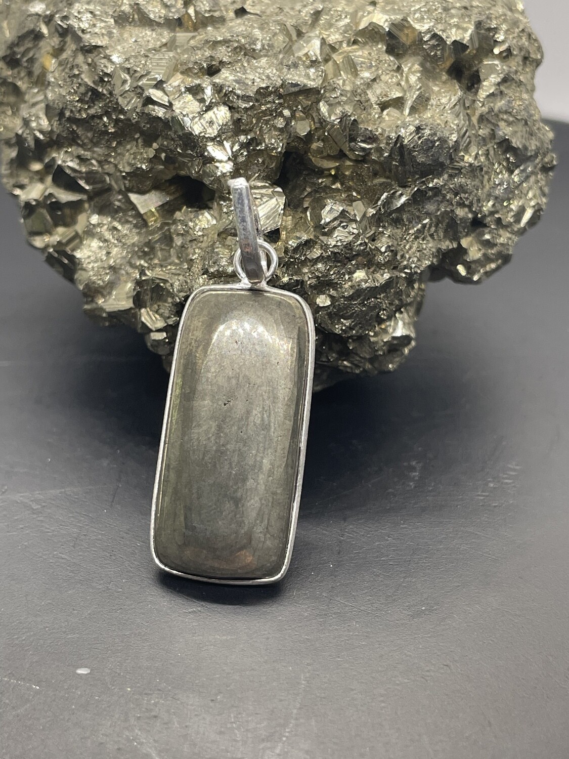 PENDENTIF EN PYRITE