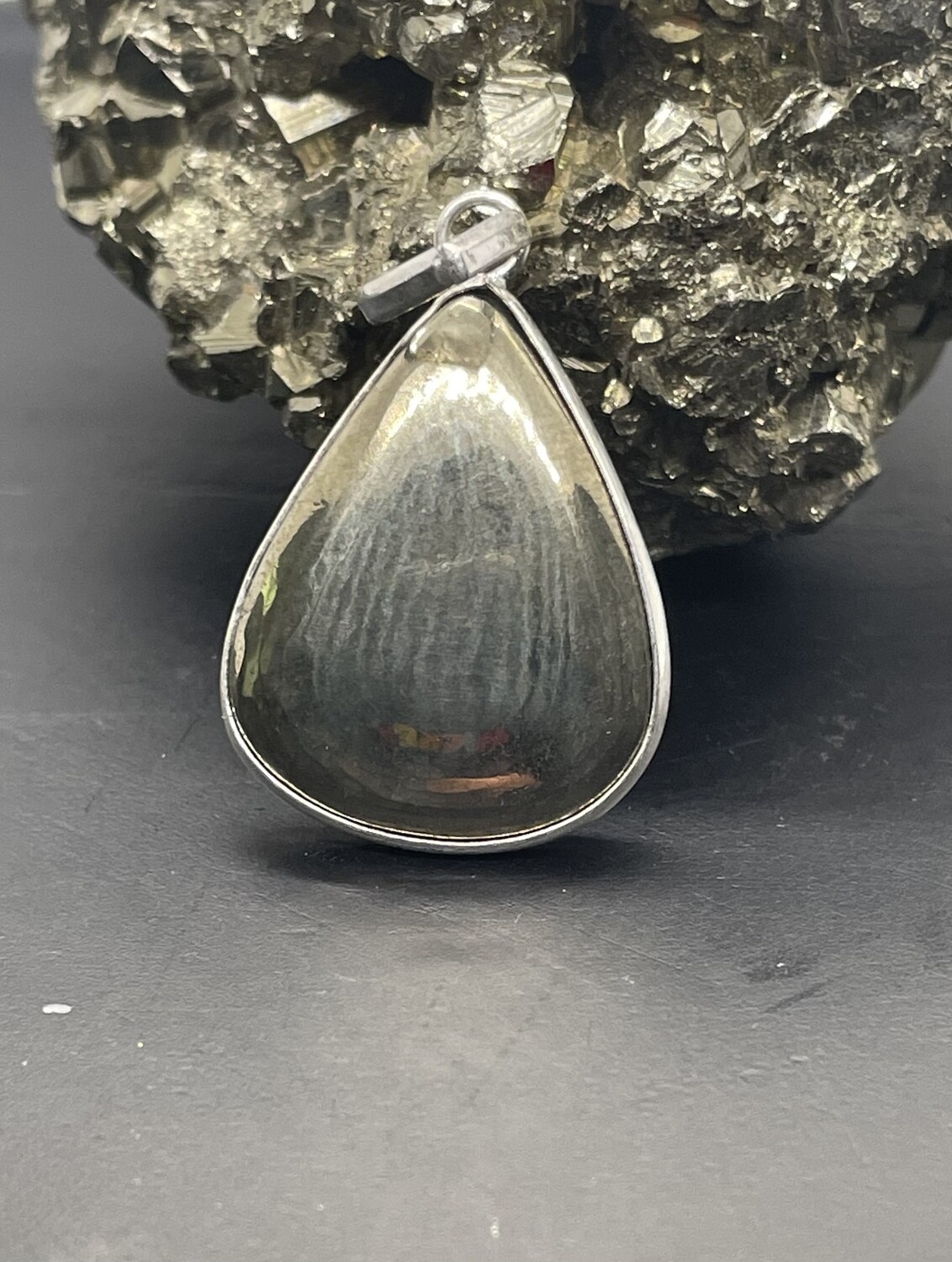 PENDENTIF EN PYRITE