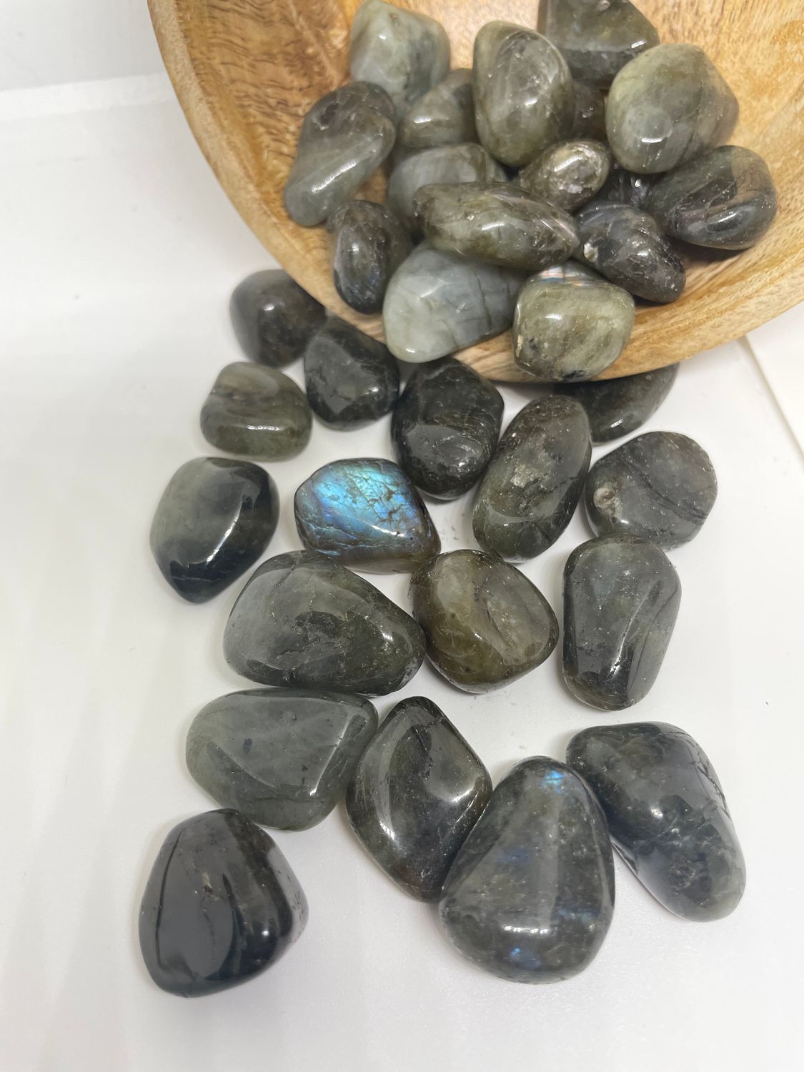 PIERRE ROULÉES LABRADORITE