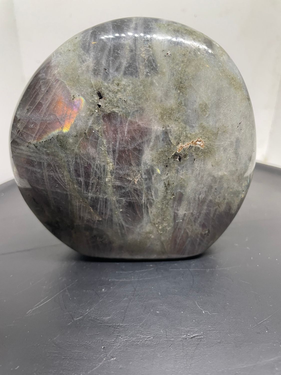 LABRADORITE VIOLETTE POLIE