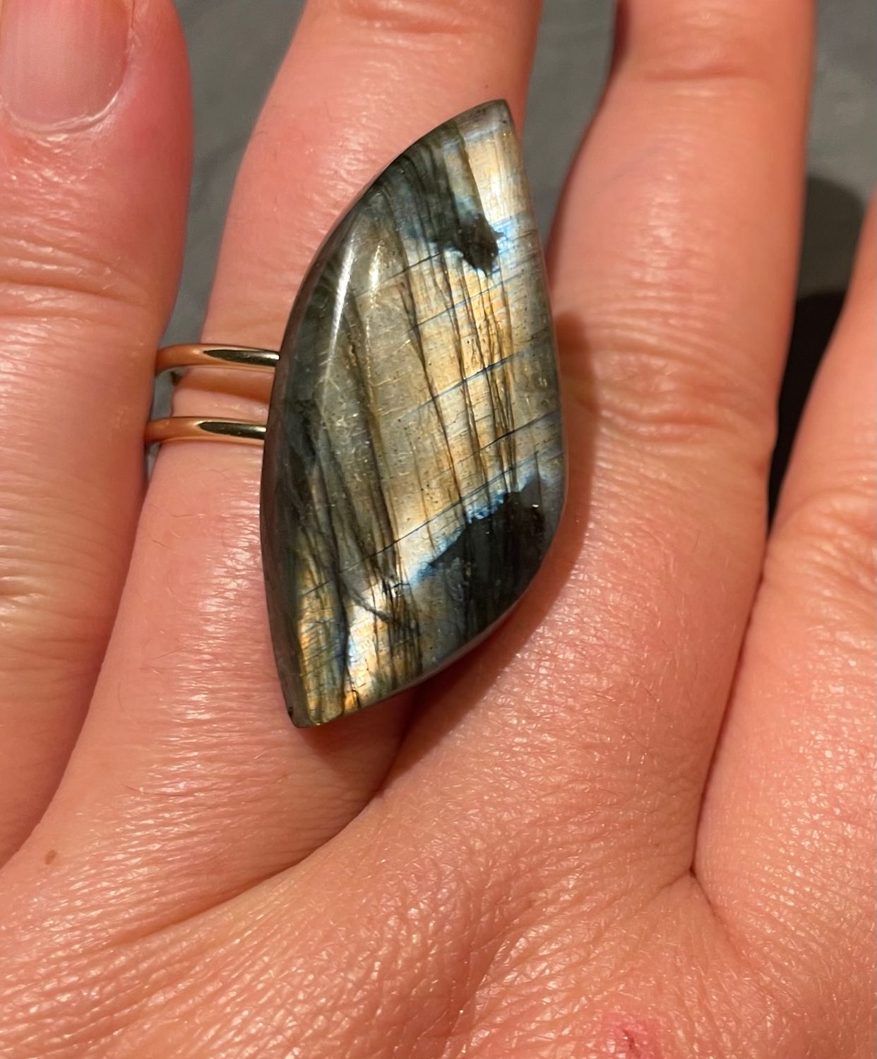 BAGUE EN LABRADORITE