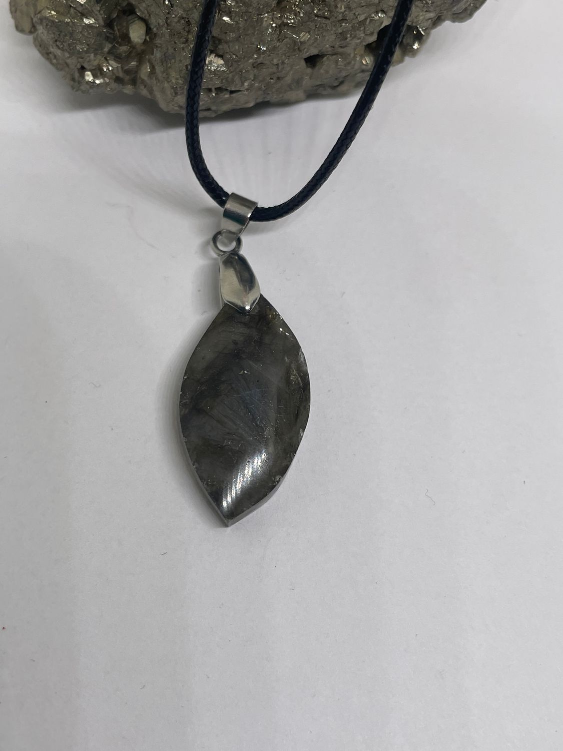 PENDENTIF LABRADORITE