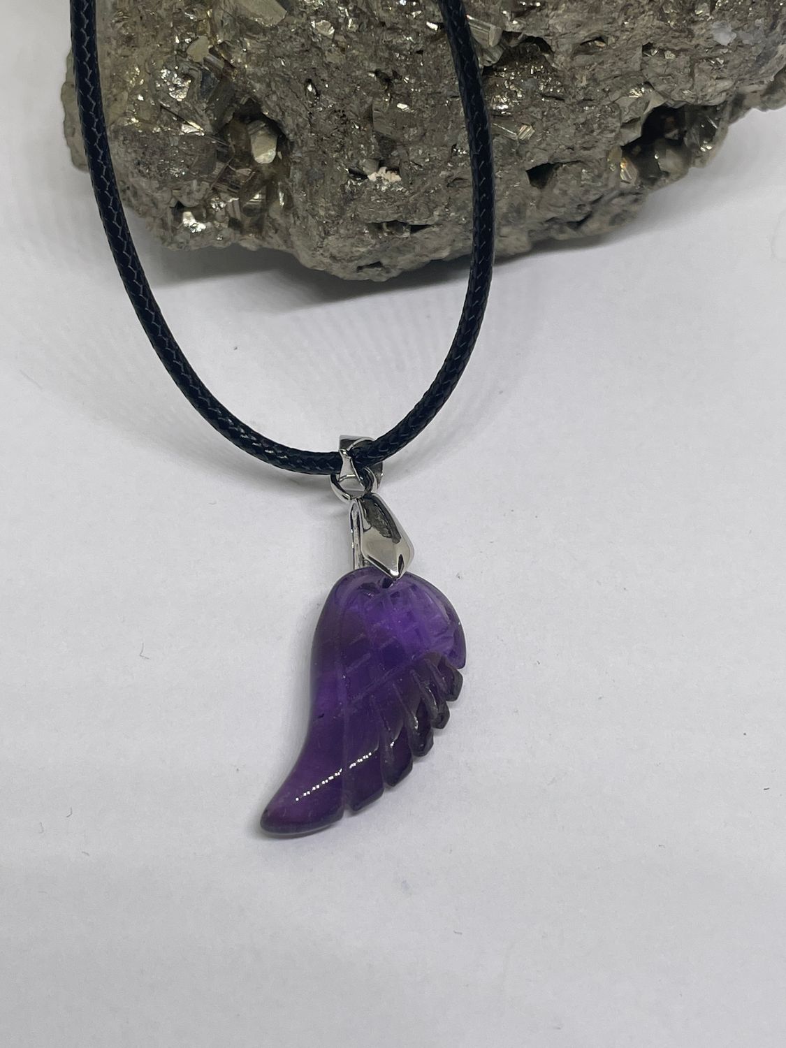 PENDENTIF AILLE
