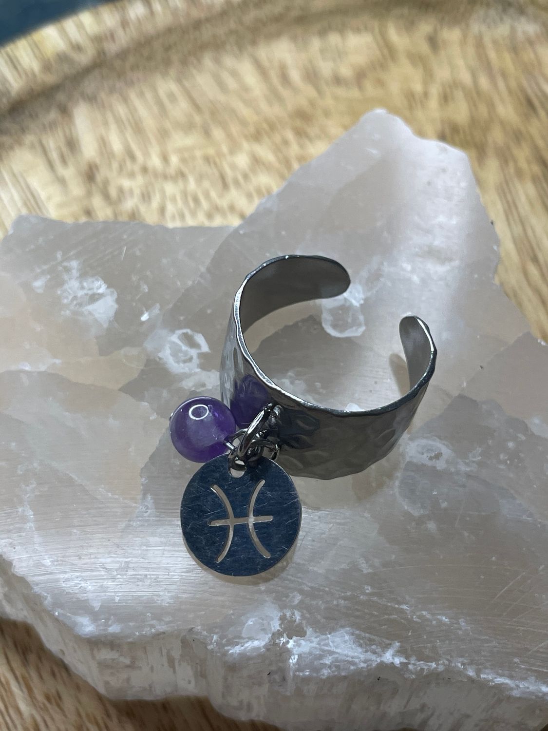 Bague Signe du Poisson et Améthyste