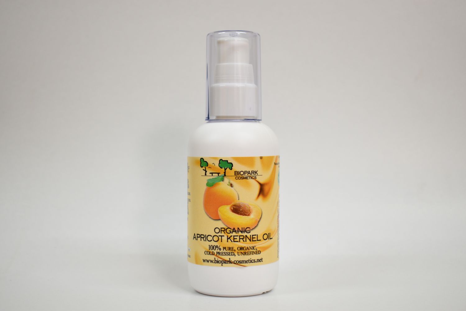 Organic apricot kernel oil, 100 ml