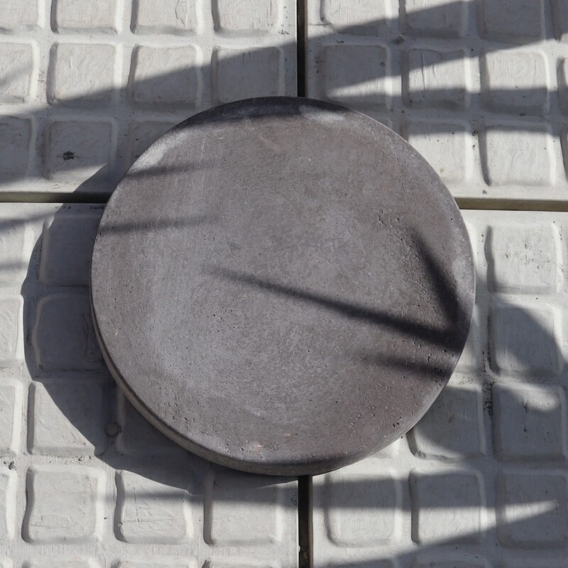Stepping stone circular smooth finish 38cm x 5cm