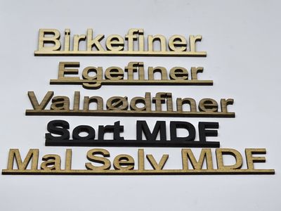 Bordkort i træ Skrift Type 1