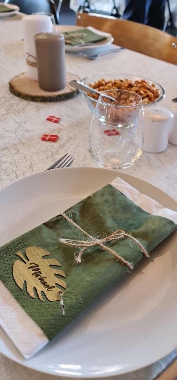 Bordkort Monstera Blad i træ