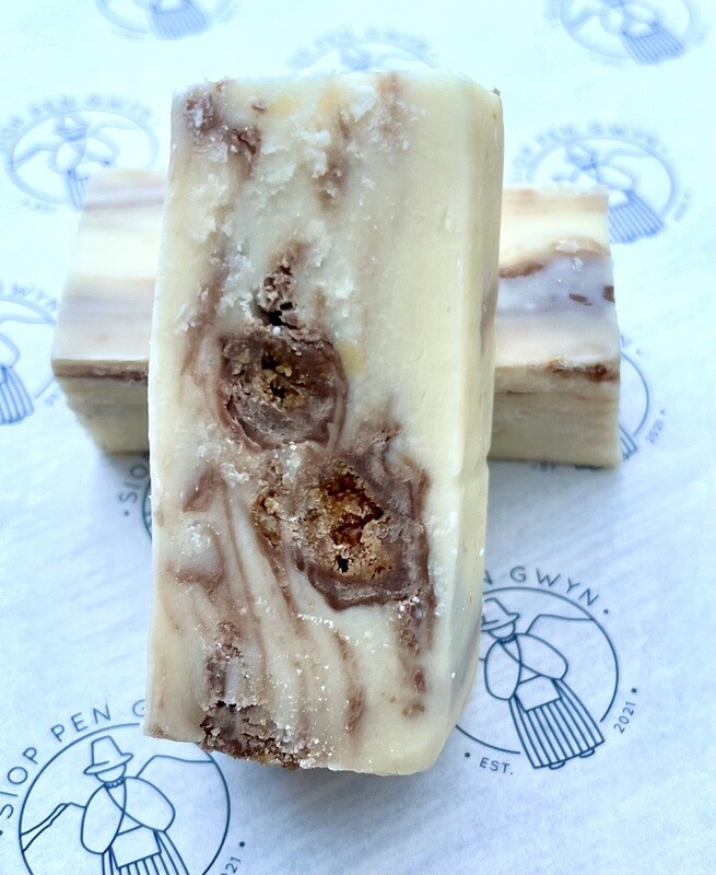 Vanilla &amp; Chocolate Honeycomb Home Made Welsh Butter Fudge